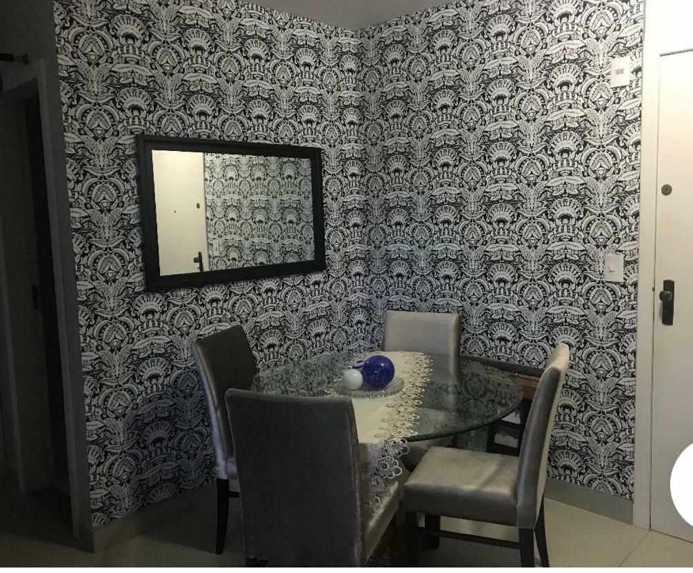 Apartamento Apto Em Jurere Para Ate 4 Pessoas A 200m Da Praia *